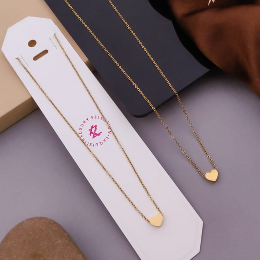 Minimal Heart Pendant Necklace