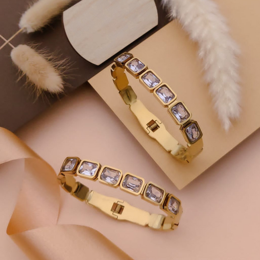 Zarina Luxe Bangle
