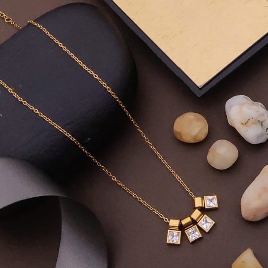 Stone Cluster Pendant Necklace